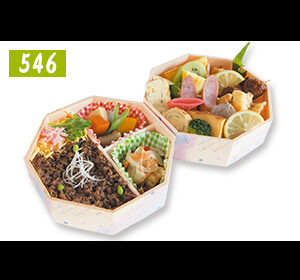 牛そぼろ2段